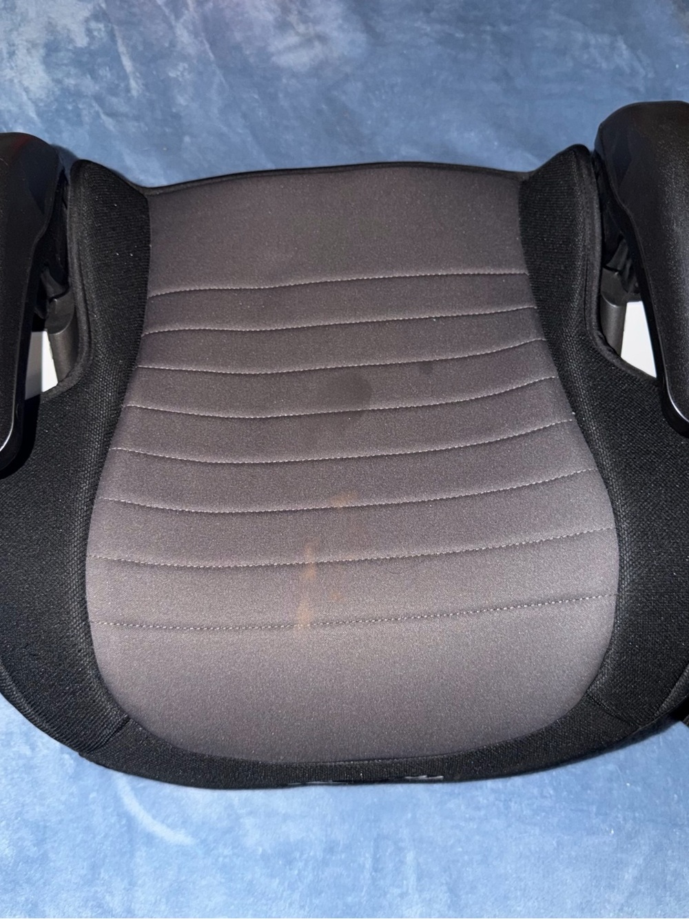 Graco Child Booster Seat in Dark Gray and Black